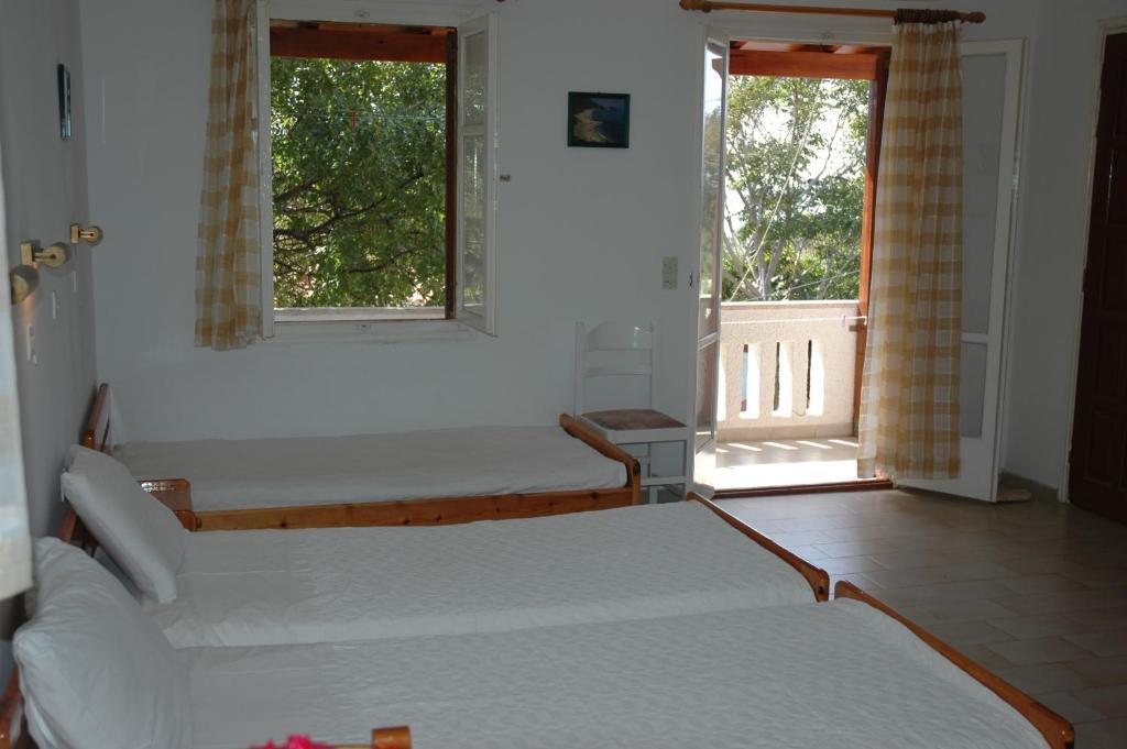 Albatross Apart otel Marathókampos Oda fotoğraf
