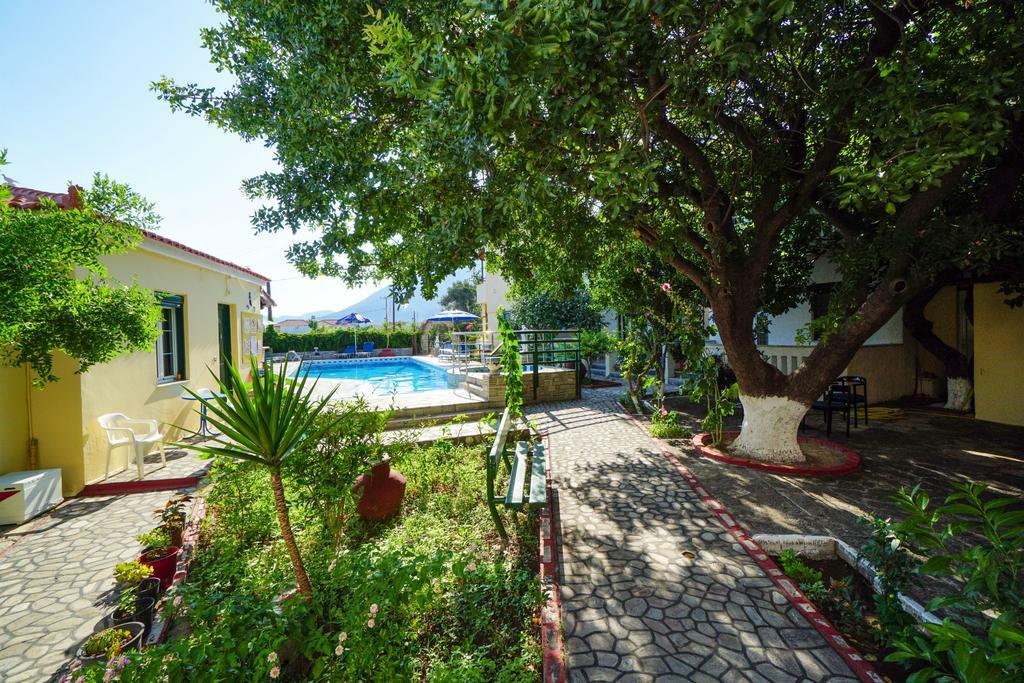 Albatross Apart otel Marathókampos Dış mekan fotoğraf