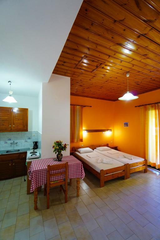Albatross Apart otel Marathókampos Dış mekan fotoğraf